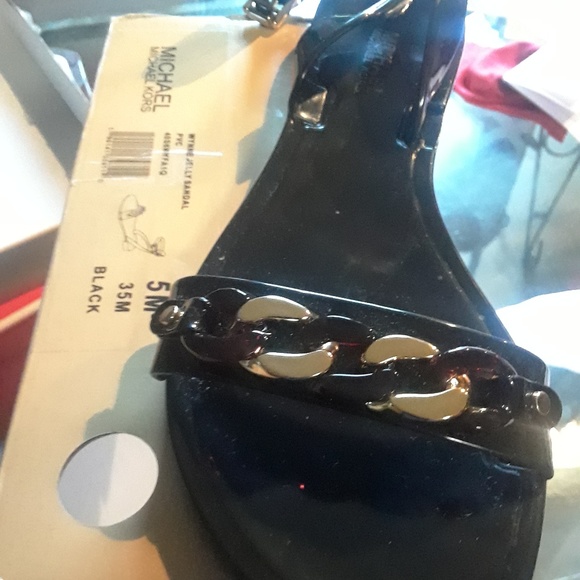 disigner boots and sandles - Picture 2 of 6